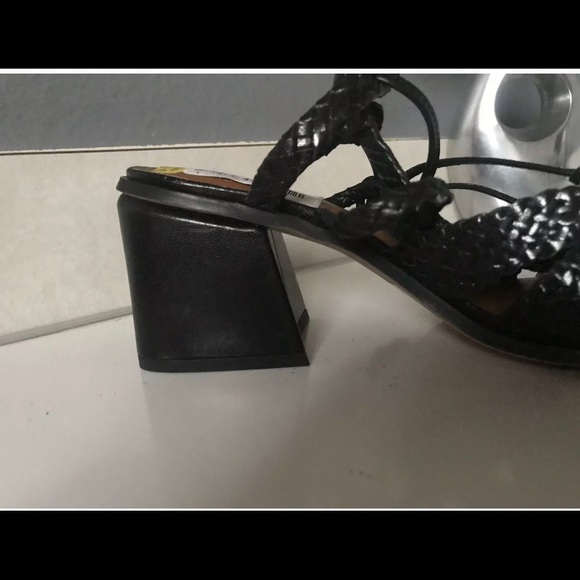 COPY - H Halston Black Gladiator women’s Sandals SZ 7M - Picture 5 of 7